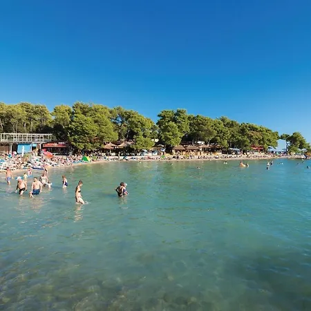 Διαμέρισμα Four-bedroom In Turanj
