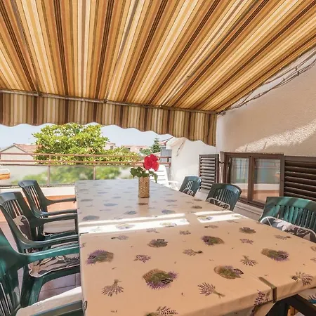Διαμέρισμα Four-bedroom In *
