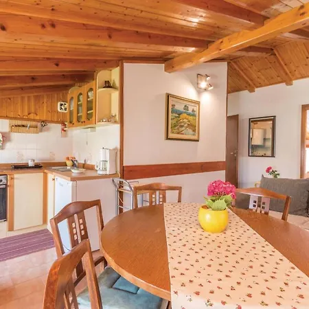 Four-bedroom In Апартаменты *